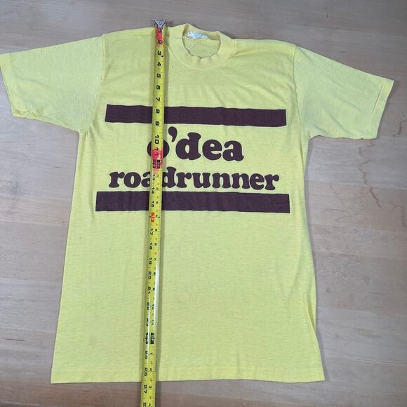 Vintage 70s yellow tshirt o'dea roadrunner tag size large - Picture 8 of 10